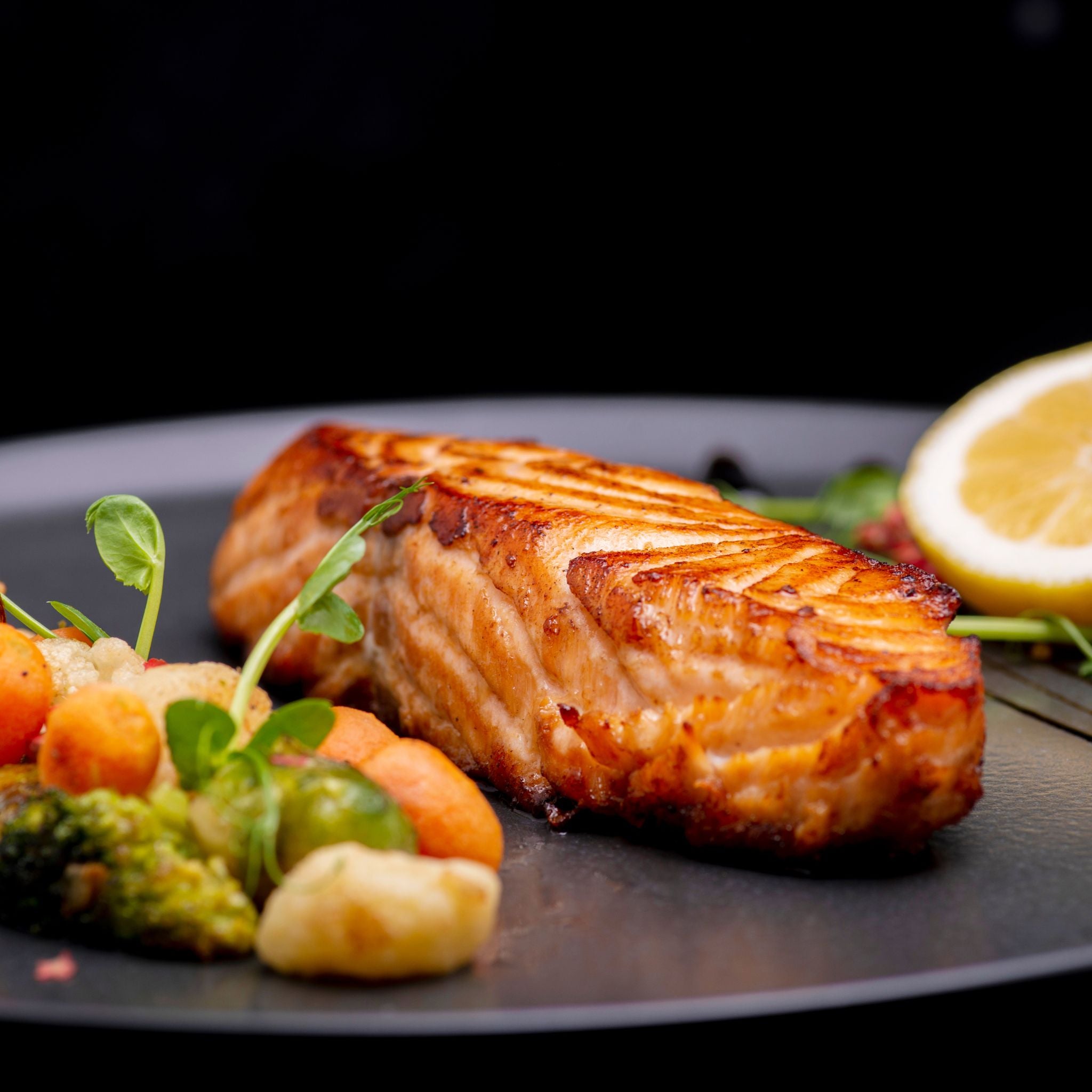 Dinner Party Deluxe Box (7 Items)